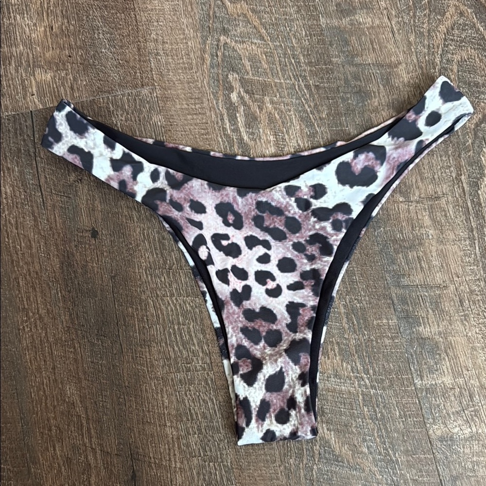 Cheetah bikini bottoms